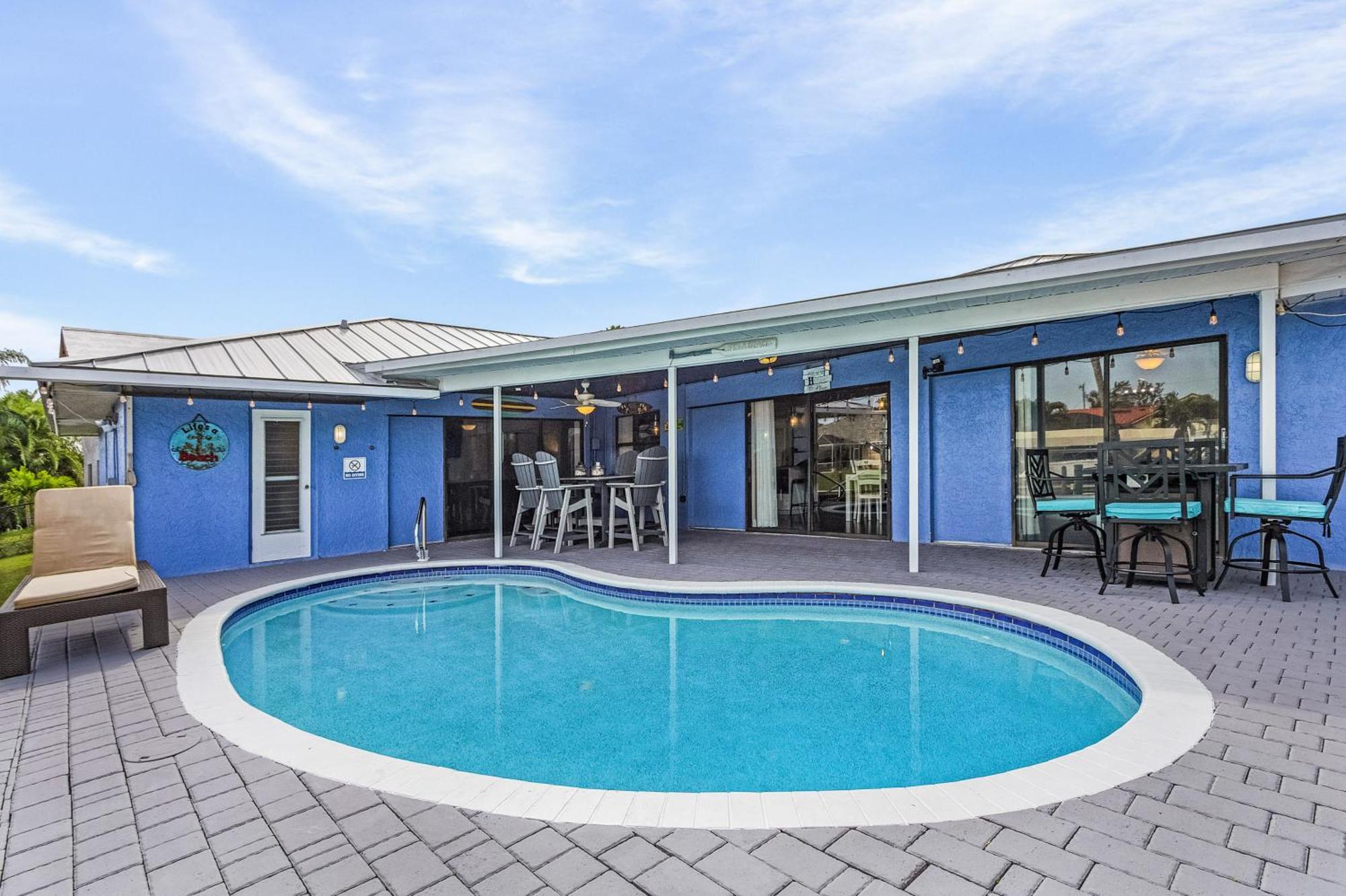 Canal-Front Oasis With Dock And Kayaks In Cape Coral! Εξωτερικό φωτογραφία